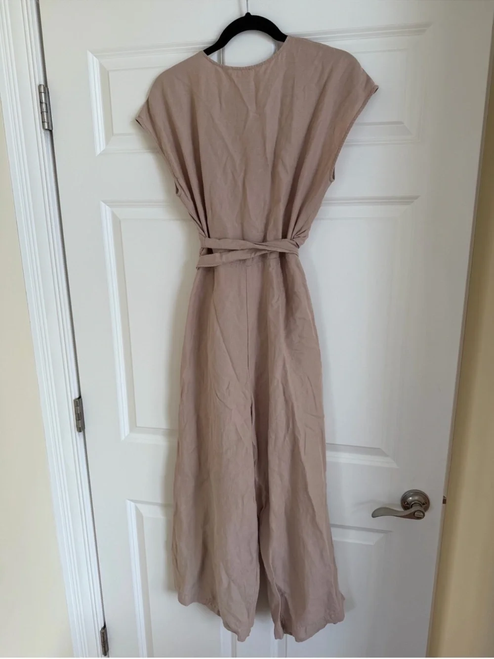 Wilfred Aritzia Brax Linen Jumpsuit Size 6 beige color